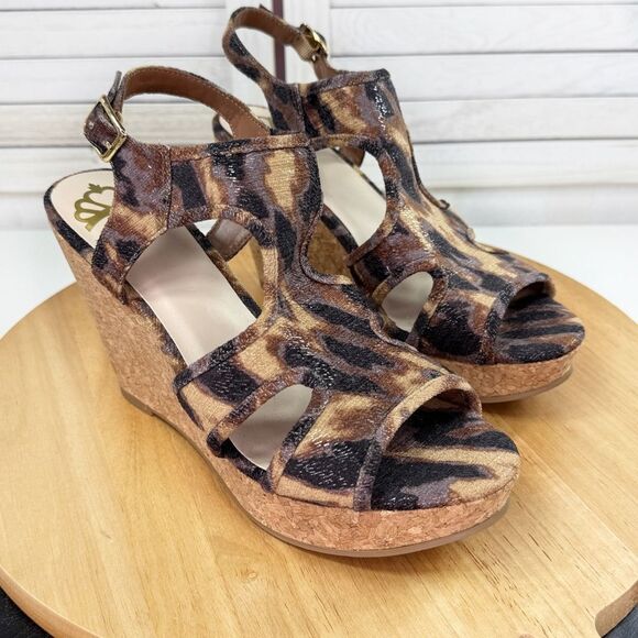 Fergalicious Kenzie Animal Print Boho Cutout Peep Toe Wedge Sandals Brown 8.5 - Picture 14 of 14
